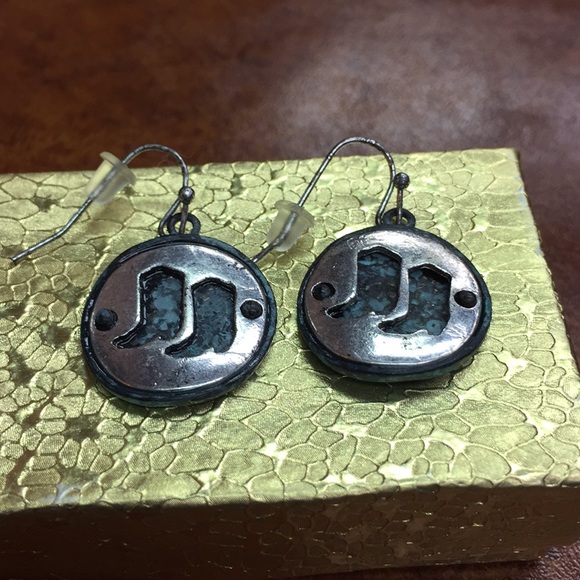 Earring - Picture 2 of 2